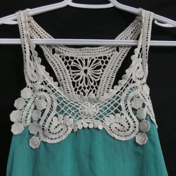 SEDUCTION | medium | Green Raceback Tank With Beige Floral Lace Crochet Upper - Picture 4 of 14